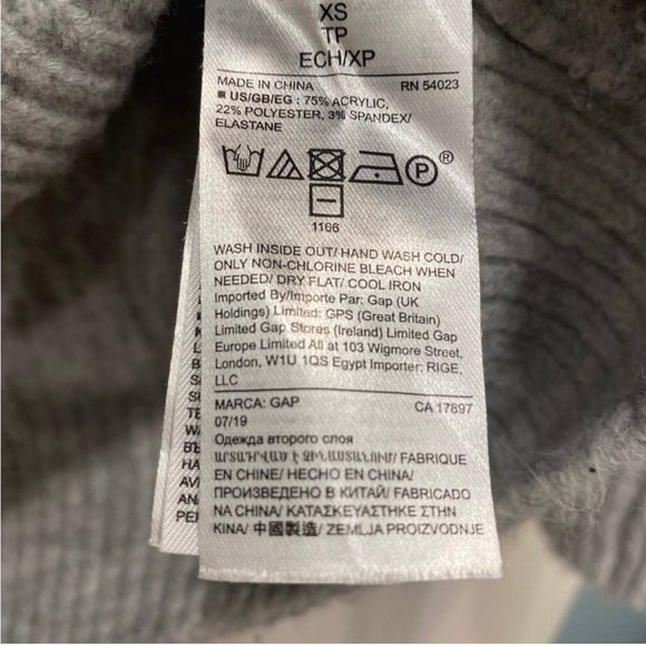 Gap Grey Knit Sweater - Picture 4 of 4